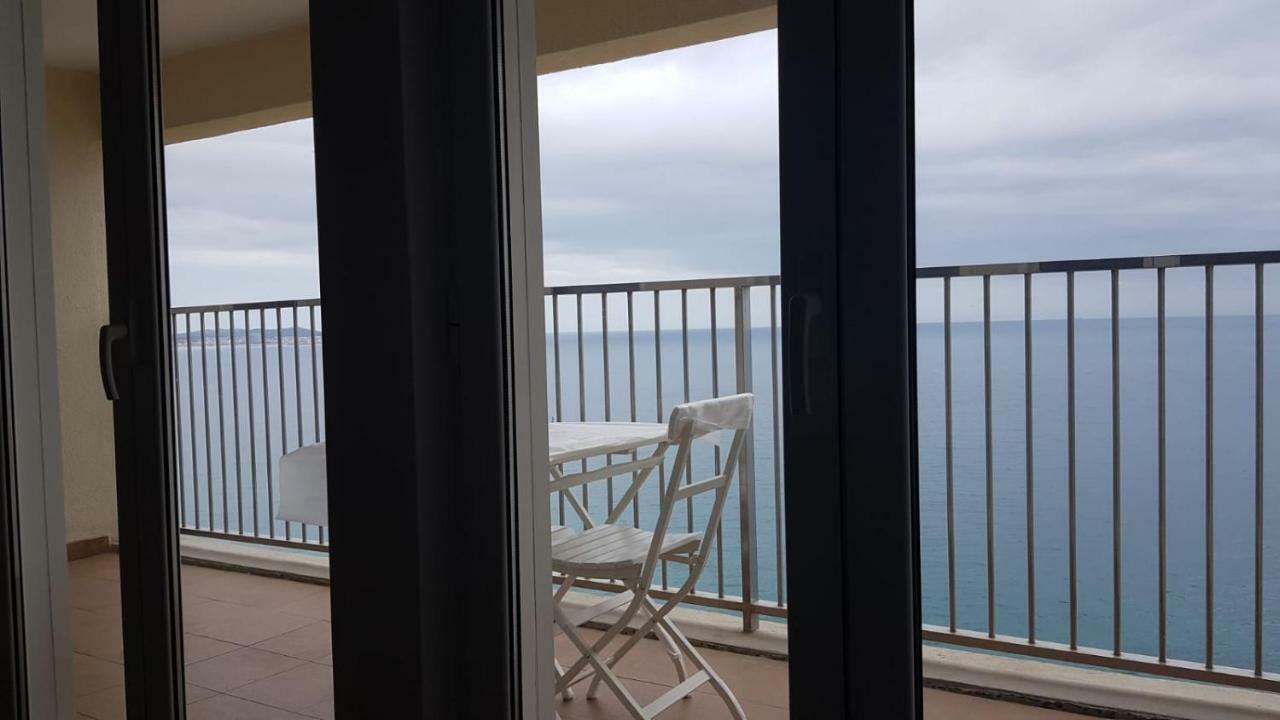Apartment En Primera Linia Vistas Al Mar
