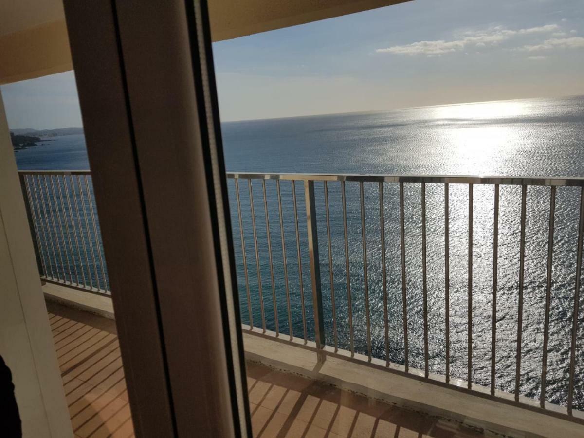 En Primera Linia Vistas Al Mar Apartment *