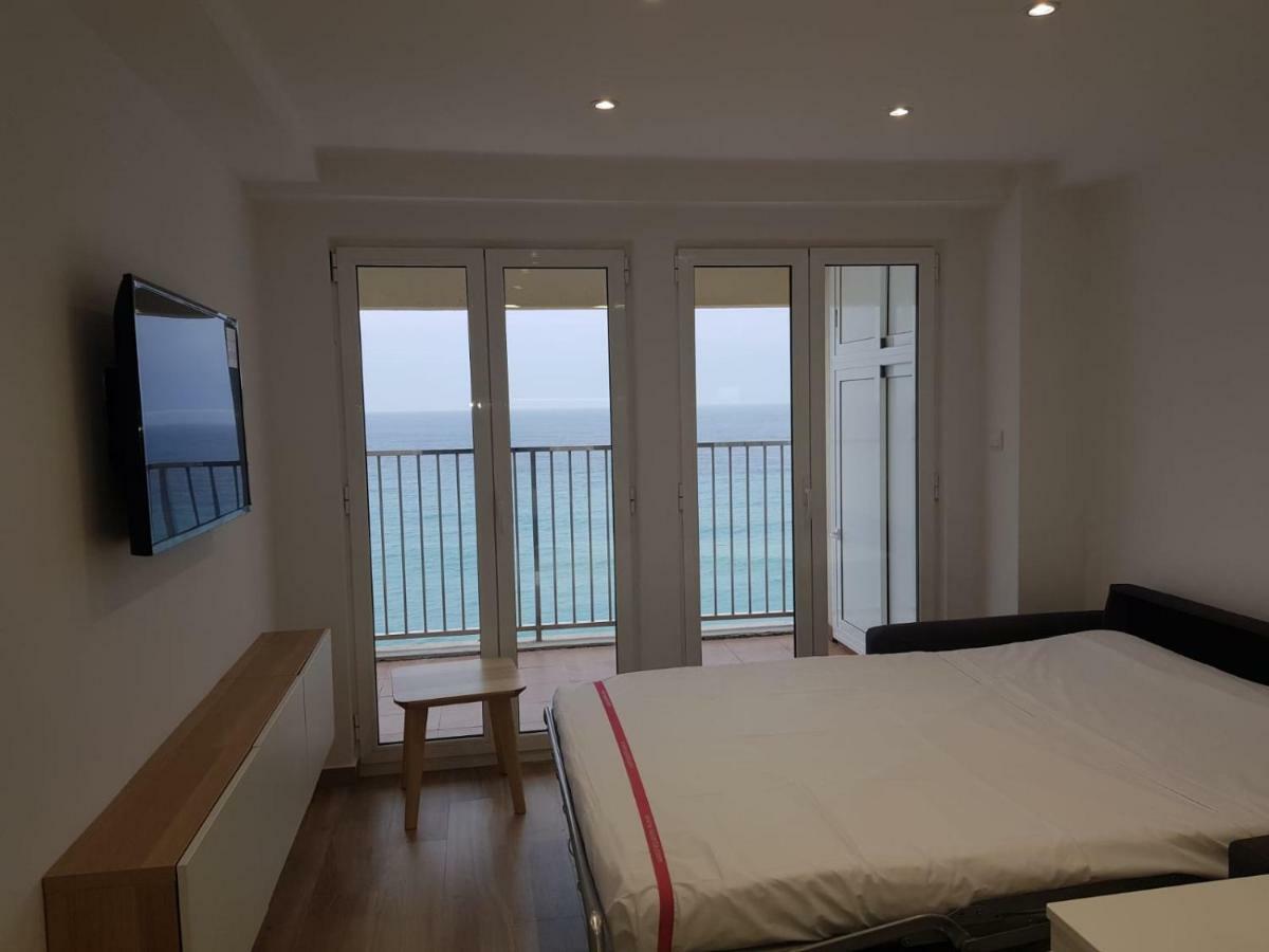 En Primera Linia Vistas Al Mar Apartment